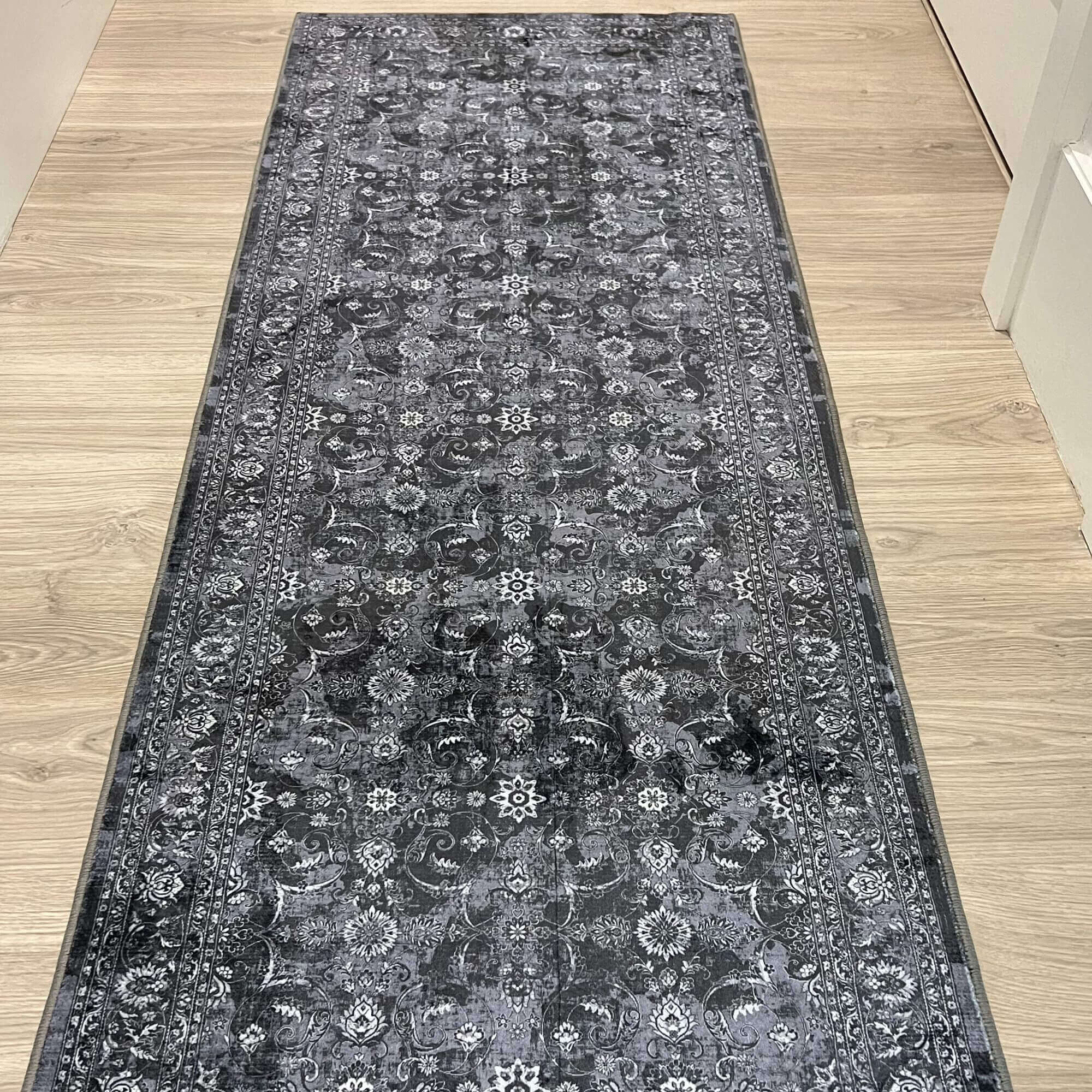 Nuza Vintage Washable Rug - Bargainia.com - 