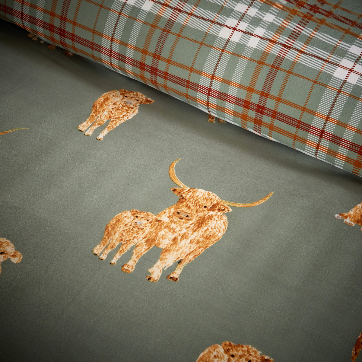 OLIVIA ROCCO Highland Cow Super Soft Flannel Duvet Cover Set With Pillowcases Warm Cosy