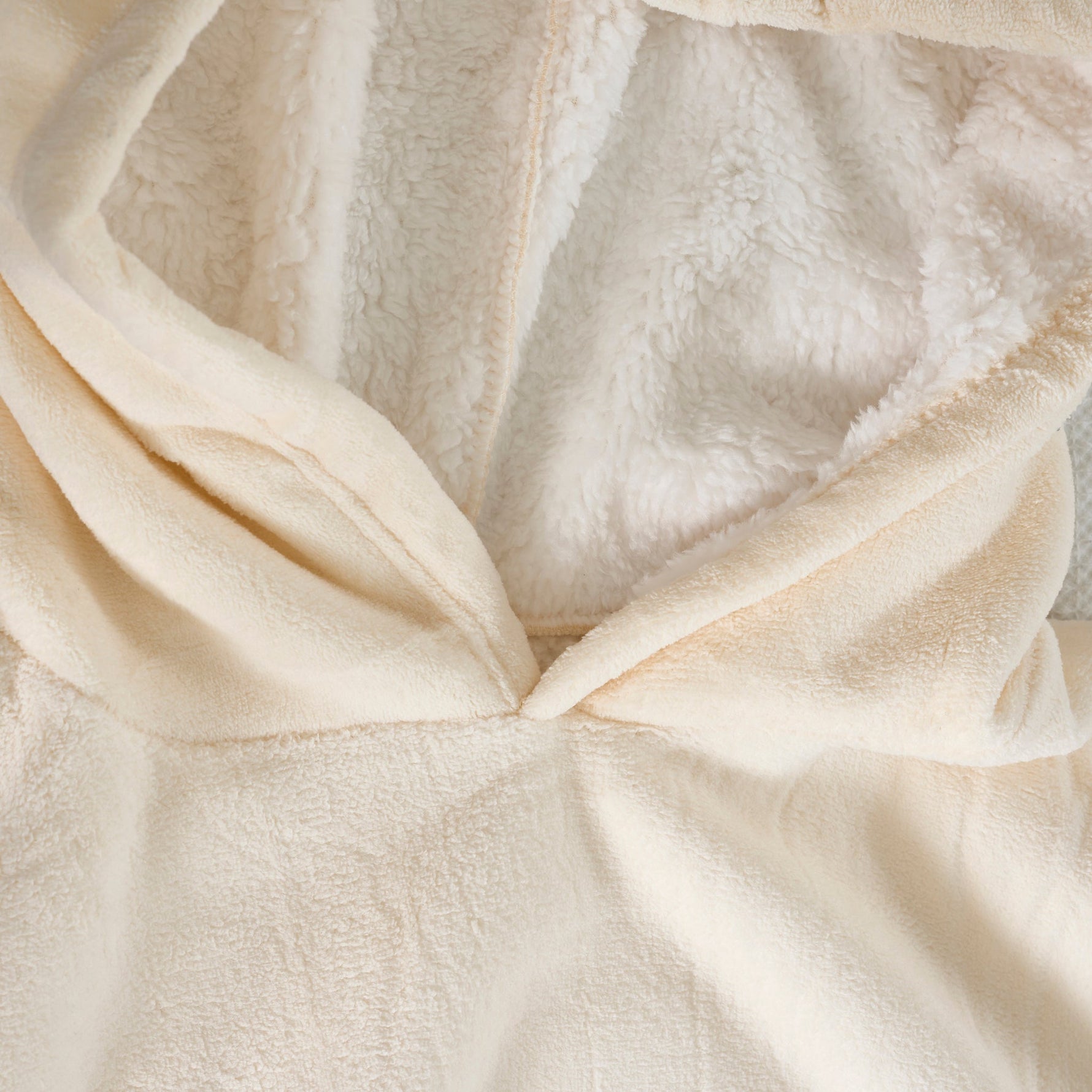 Oversized Sherpa Fleece Hoodie Blanket - Ivory Cream - Bargainia.com - 