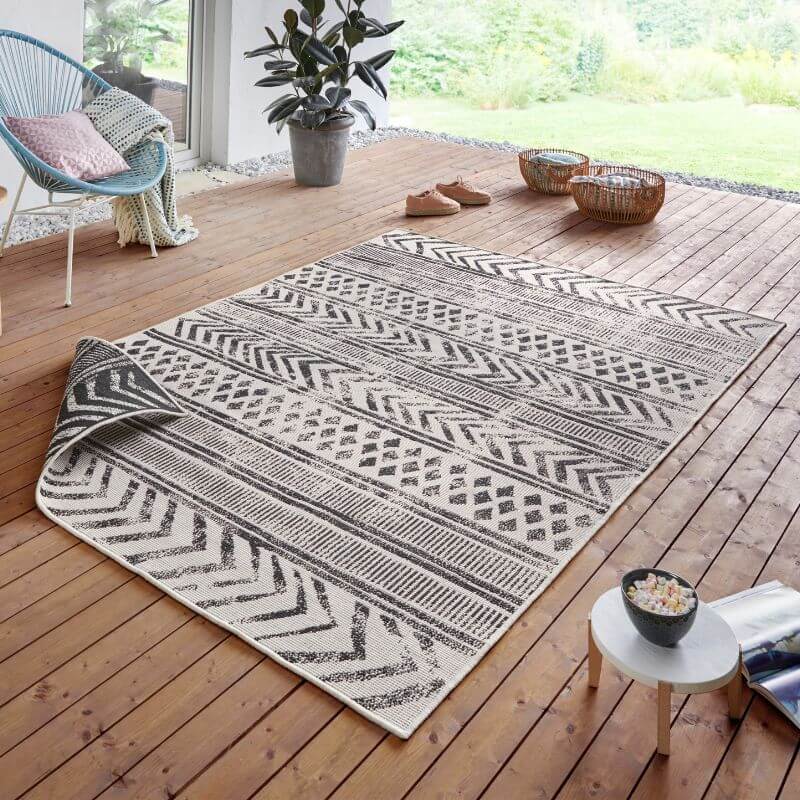 Reversible Geometric Indoor - Outdoor Flatweave Rug - Bargainia.com - 