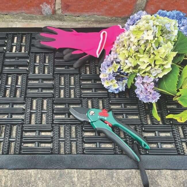 Scraper Doormat Geometric Design - Bargainia.com - 5026134601888 - MMRUBB_CRSHTC_045X075