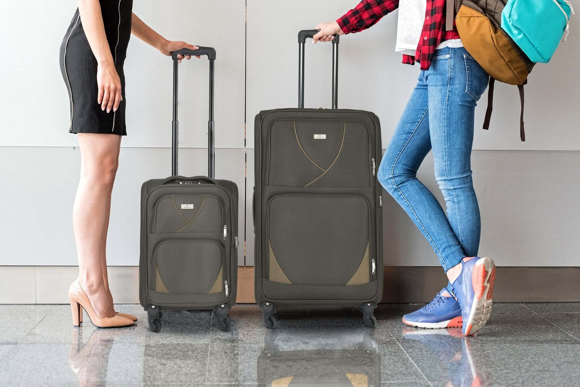 Suitcase Luggage Set On Wheels Set of 4, Assorted Colours Clearance