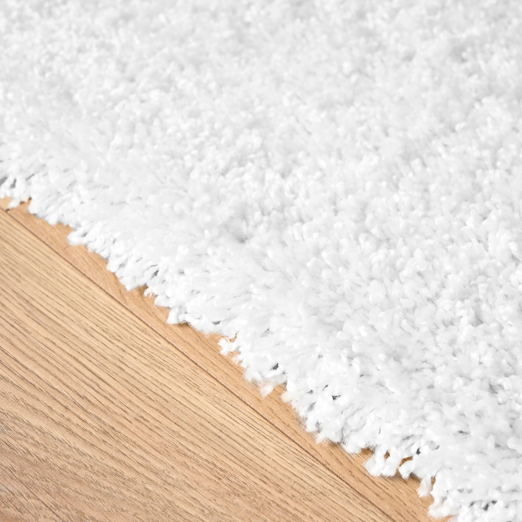 Snow White Plain Shaggy Rug - California - Bargainia.com - 