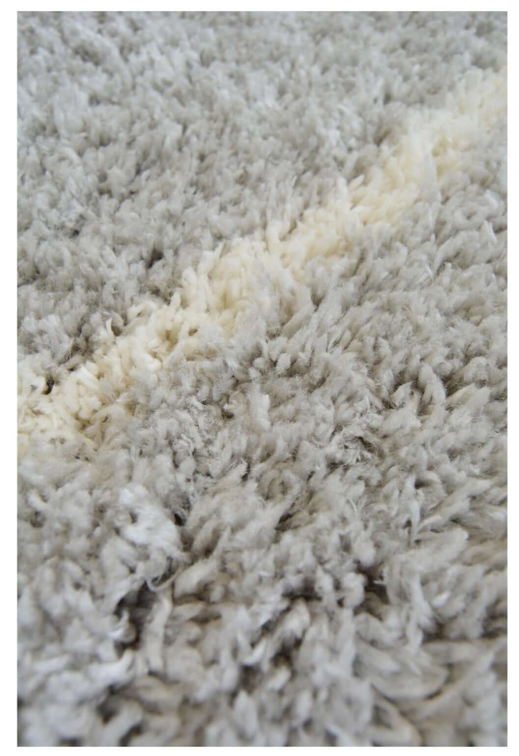 Snug Bubbles Shaggy Rug | I110A - Bargainia.com - 5053095237450 - I110A-SG023120/170
