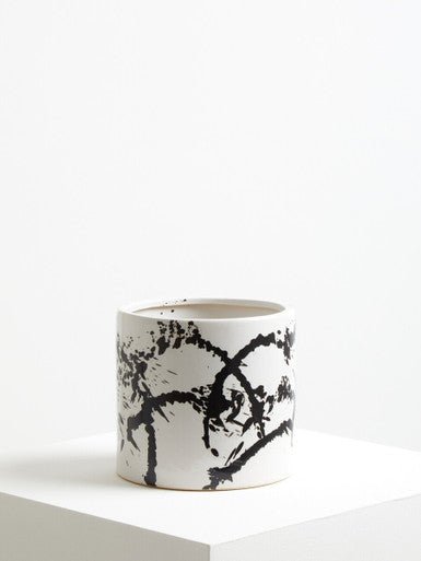 Sorrell Black And White Large Planter - Bargainia.com - 5018705977690
