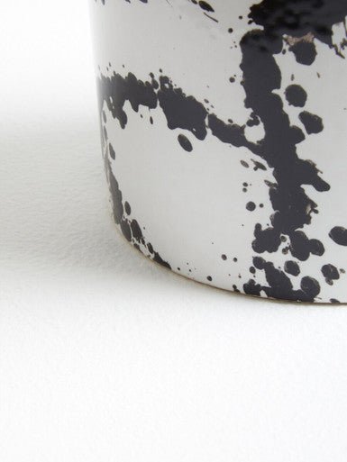 Sorrell Black And White Small Planter - Bargainia.com - 5018705977683