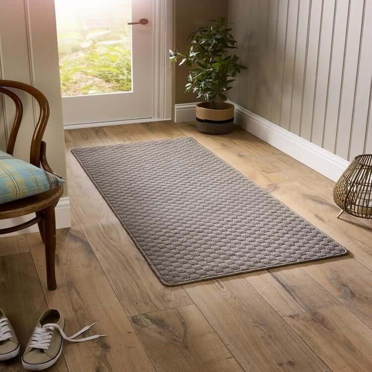 Textured Washable Mat and Runner Dots Design - Bargainia.com - 5026134624160 - MMSCWA_HNCMMI_067X230