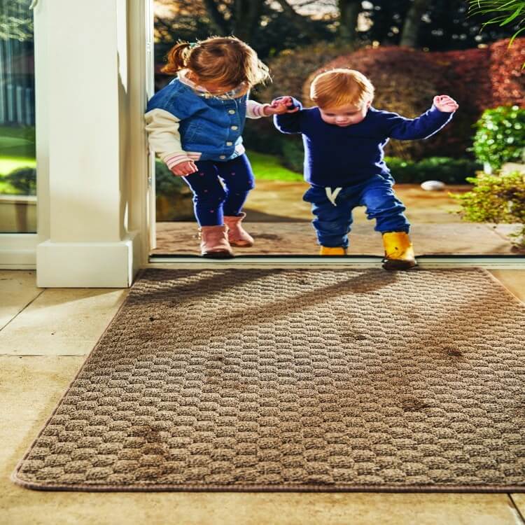 Textured Washable Mat and Runner Dots Design - Bargainia.com - 5026134624160 - MMSCWA_HNCMMI_067X230