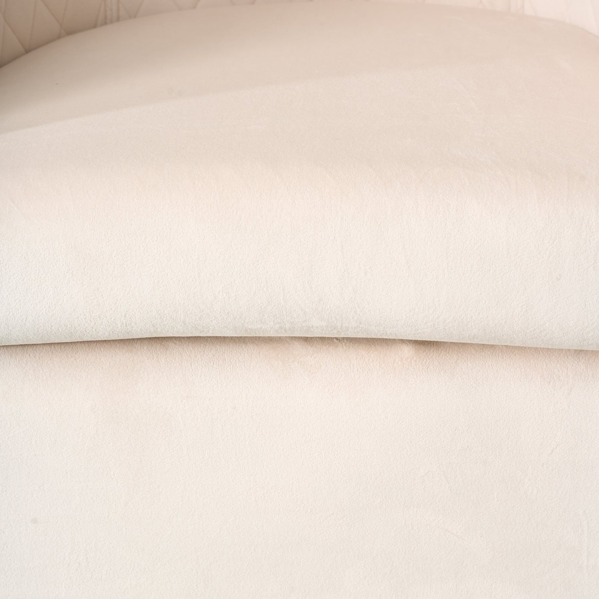 Tub Arm Chair - Stilo Velvet Cream Bargainia