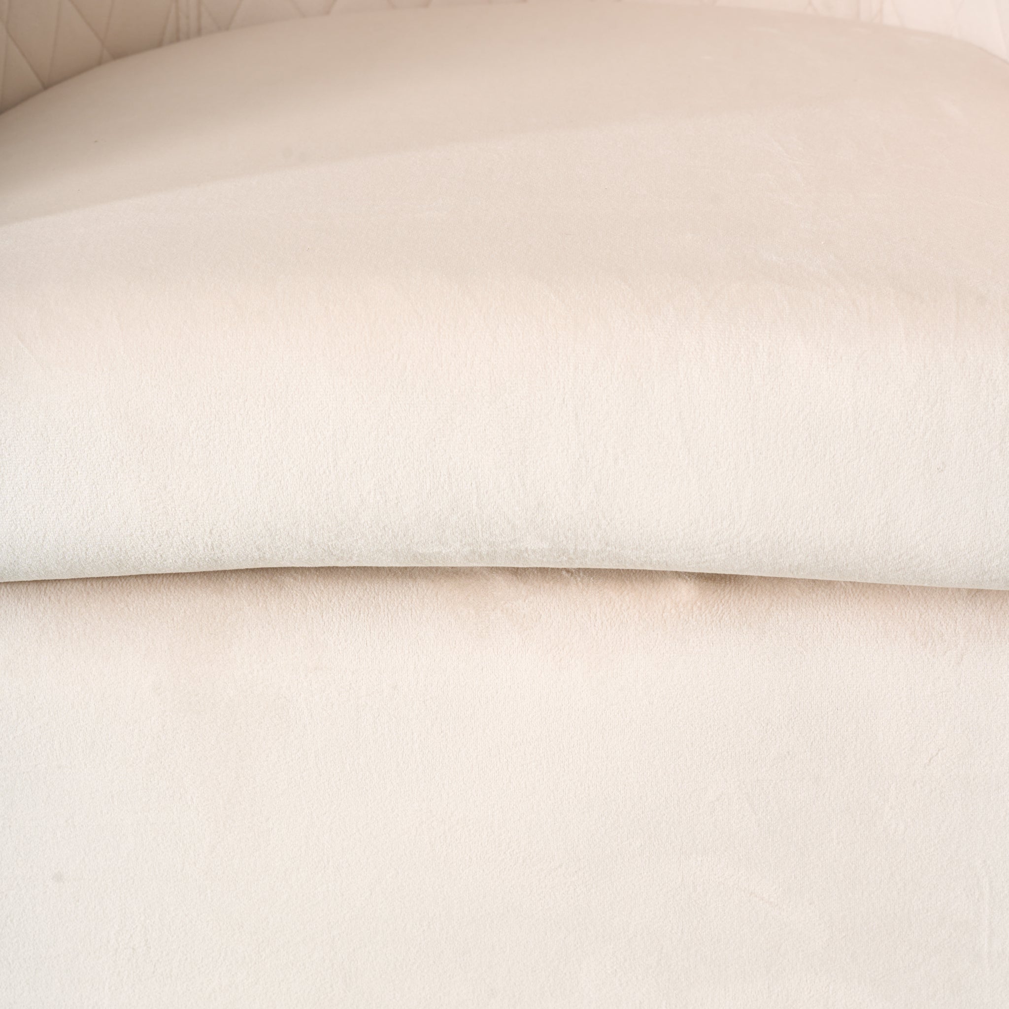 Tub Arm Chair - Stilo Velvet Cream Bargainia