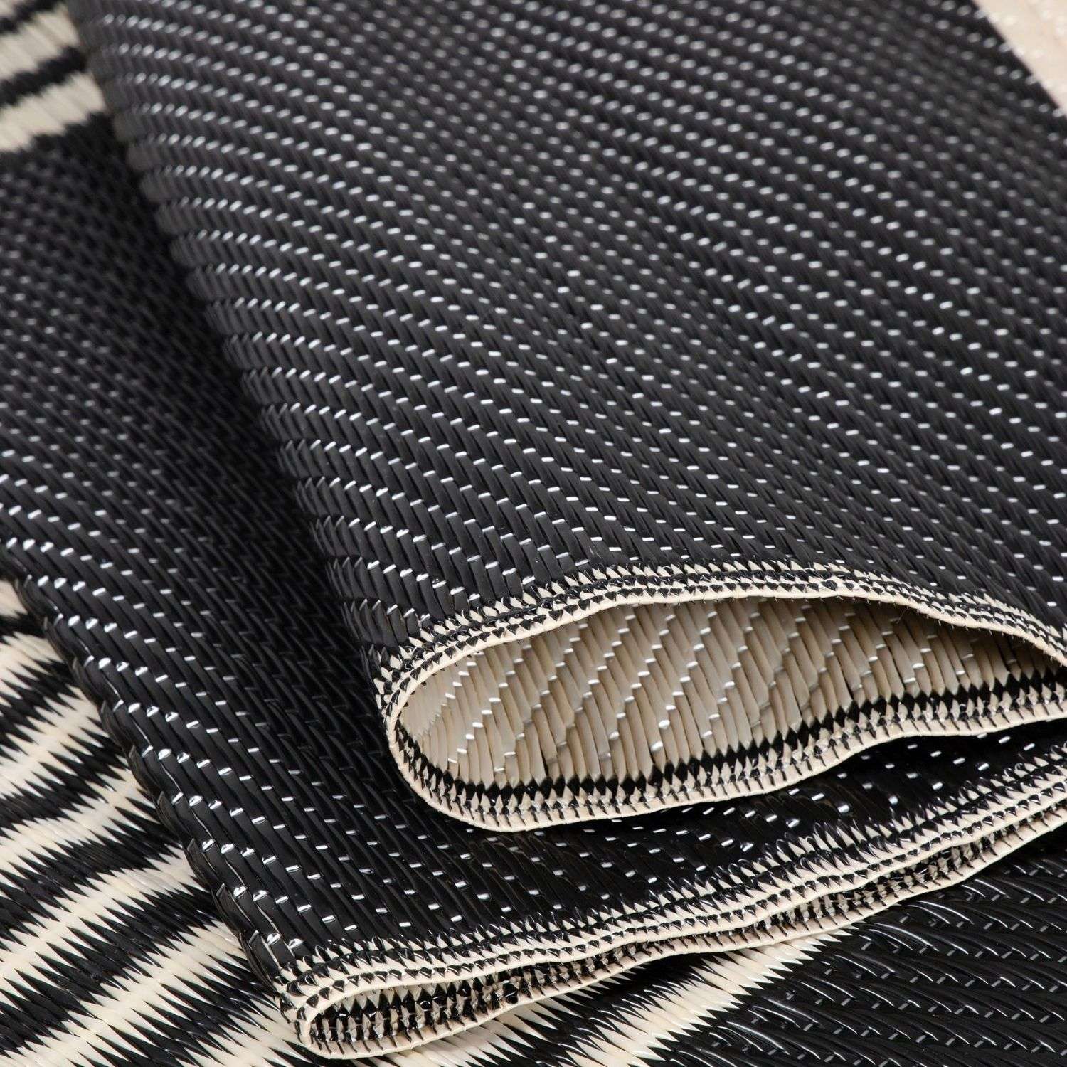 Urban Outdoor Rug Black & Beige | 1010 - Bargainia.com - 5056584543230 - 3659