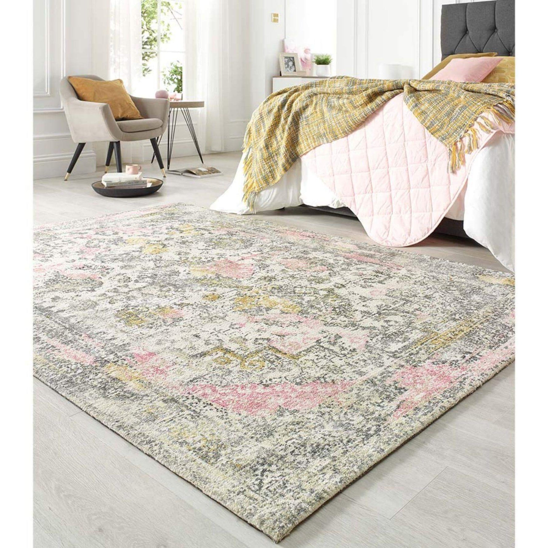 Vogue Vintage Pink Rug - Bargainia.com - 