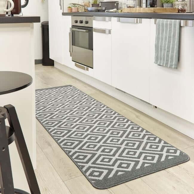 Washable Mat and Runner Diamond - Bargainia.com - 5026134609242 - MMSTAI_SILVER_050X075