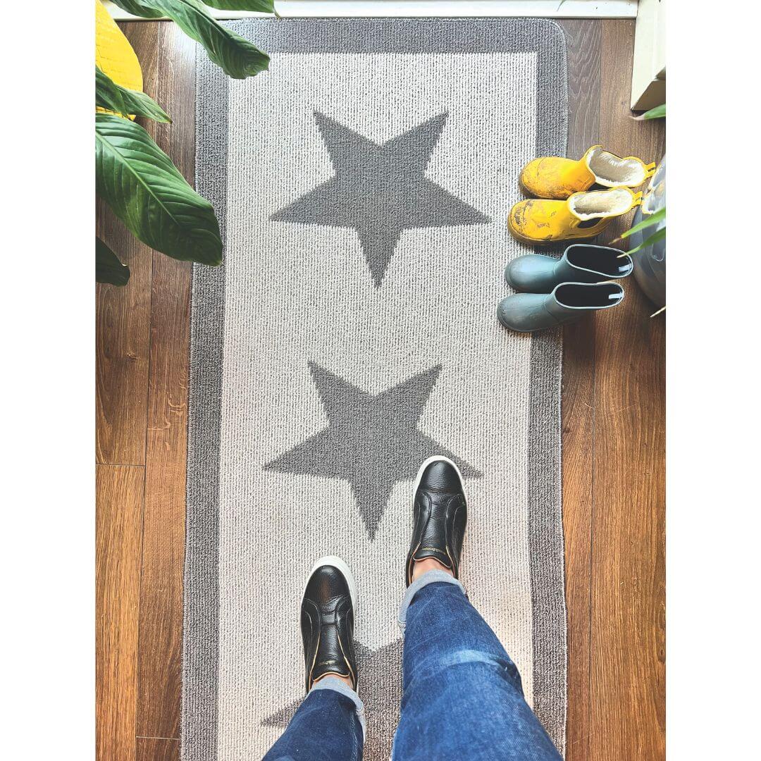 Washable Mat and Runner Star Design - Bargainia.com - 5026134546349 - MUSTAR_SILVER_067X200