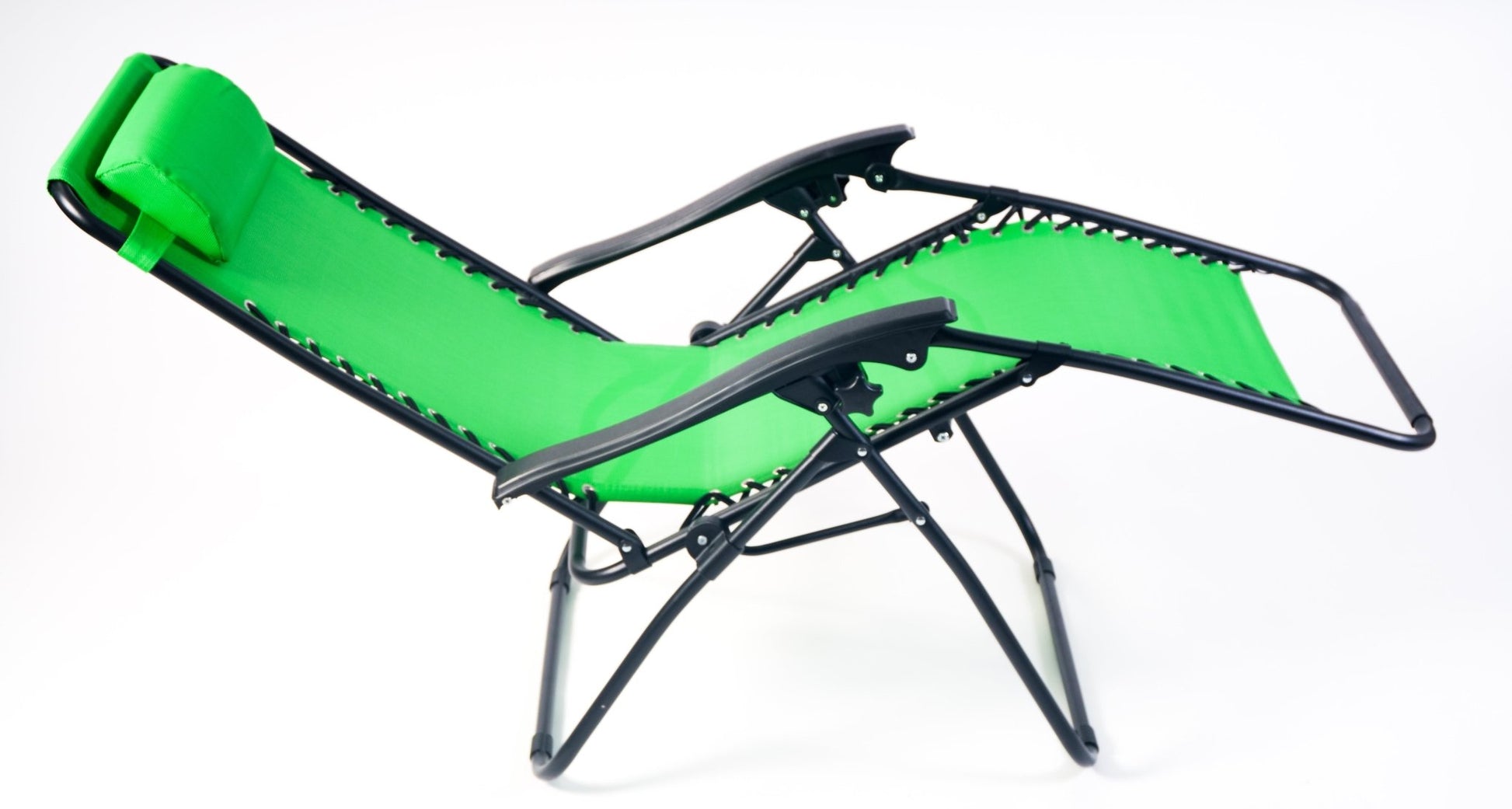 Weatherproof Zero Gravity Reclining Sun Loungers - Green - Bargainia.com -  - 25075